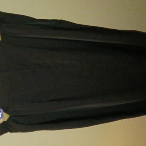 NWT Black 2pc skirt set with sequins and rhinestones - Picture 10 of 12